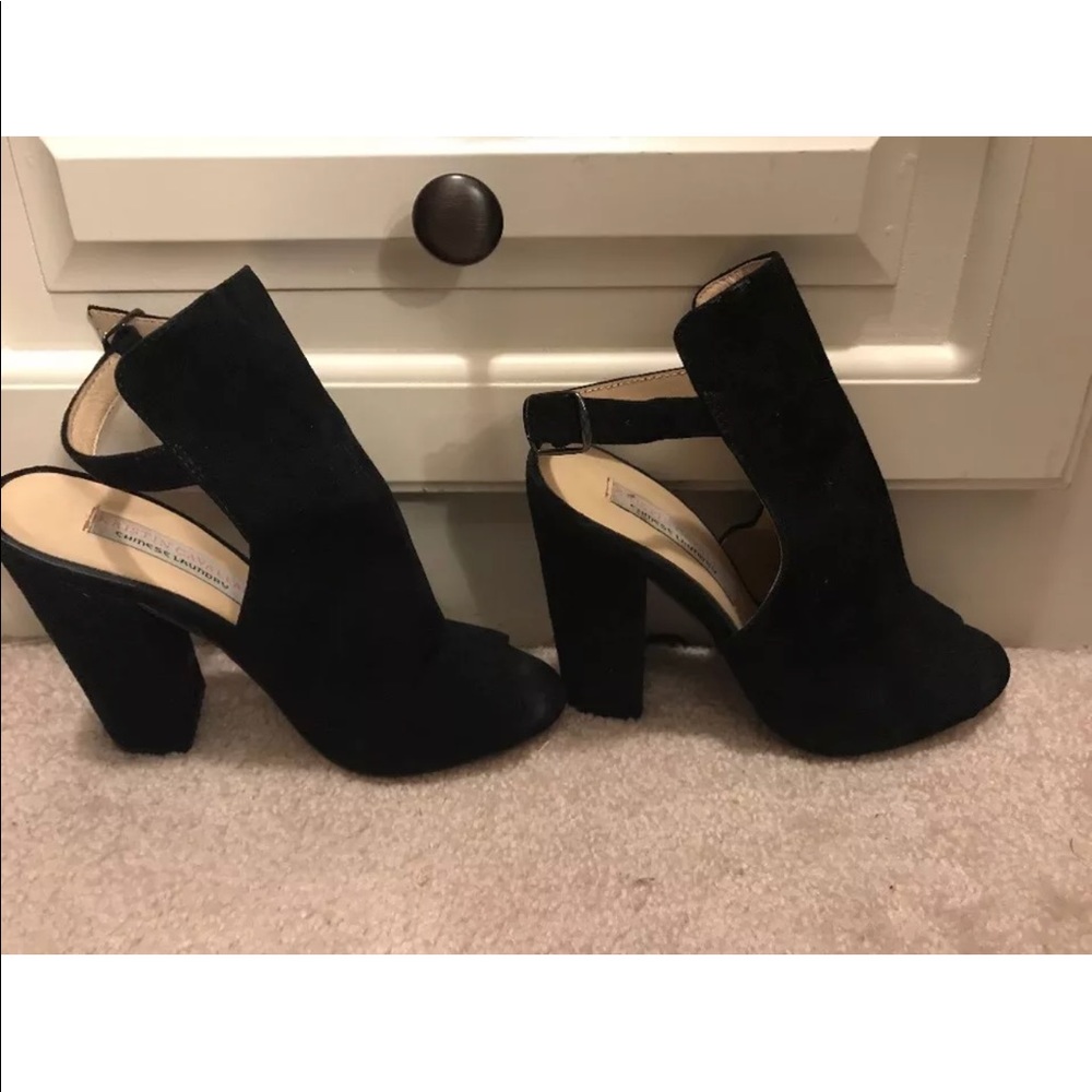 Kristin Cavallari Layla black Suede Peep Toe7.5