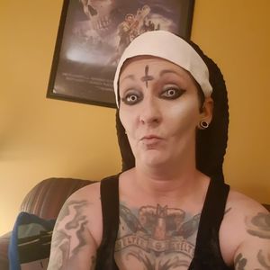 Meet your Posher, Christel