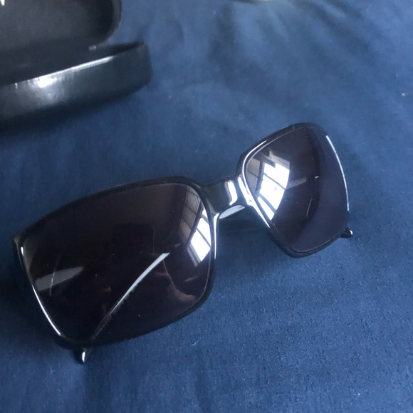 Gucci sunglasses main image 4