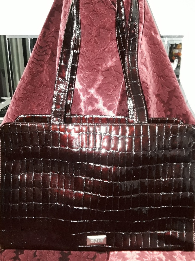 Moschino tote 13x8 1/2