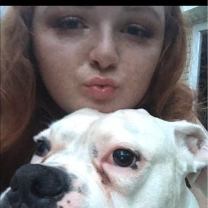 Meet your Posher, Caroline