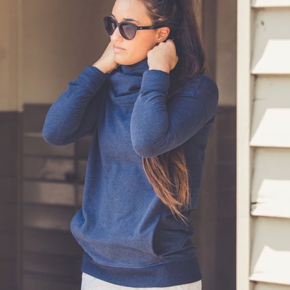 lululemon stress less pullover