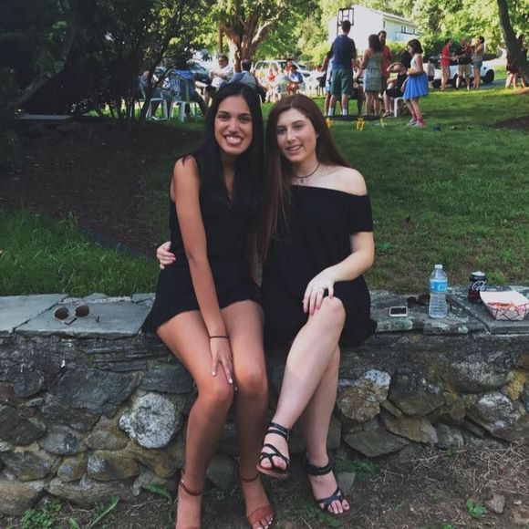 Meet your Posher, Adrianna - Picture 1 of 1