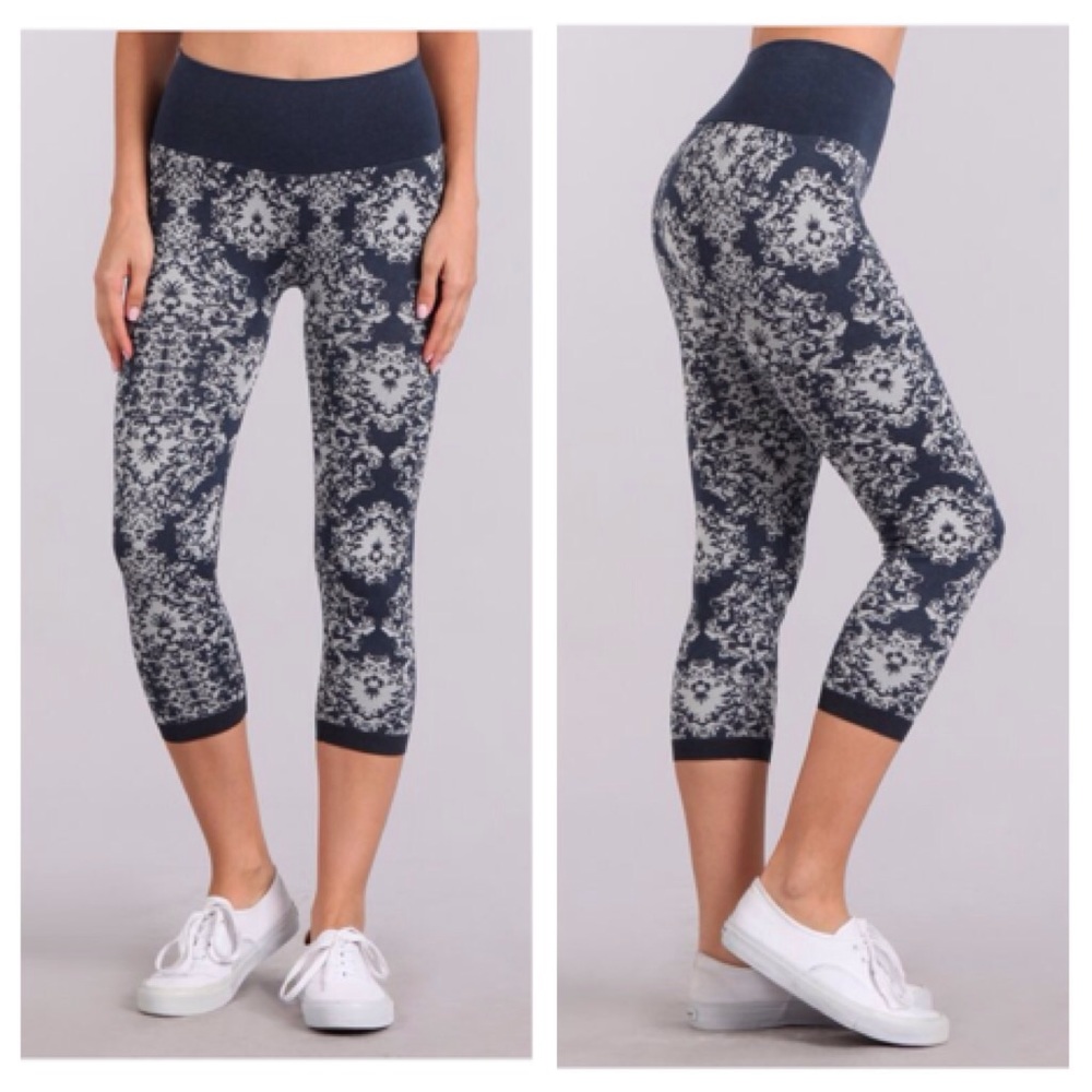 🍃💕Jacquard Print Yoga Capri