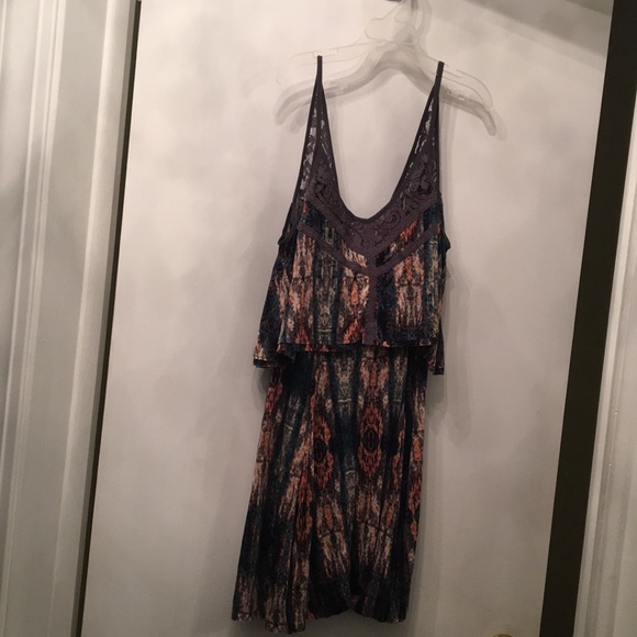 Urban dress - Picture 1 of 3