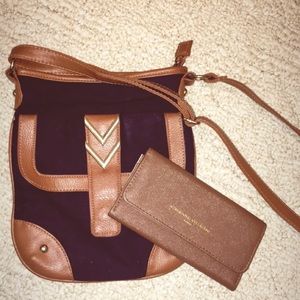 Black&Tan Crossbody