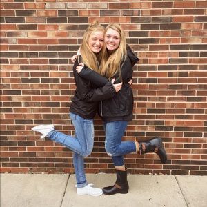 Meet your Posher, Emily