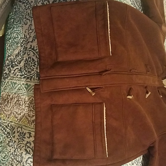 Coat - Picture 3 of 4