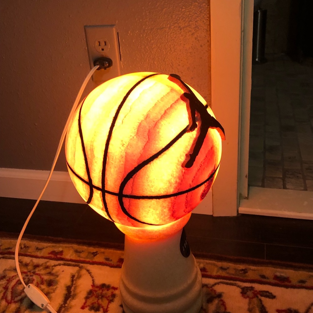 Michael Jordan Lamp - 100 % Natural Onyx - Picture 5 of 7