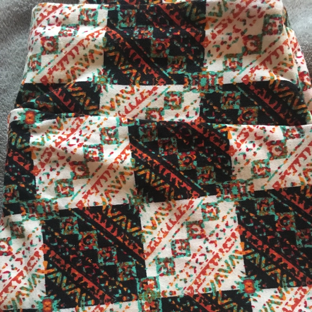 Brand New LLR Vintage Holiday Leggings!