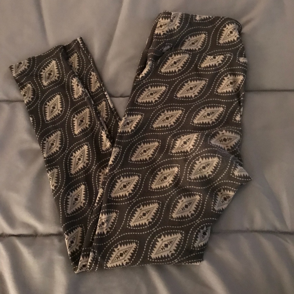 LulaRoe OS Leggings