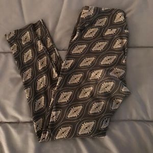 LulaRoe OS Leggings