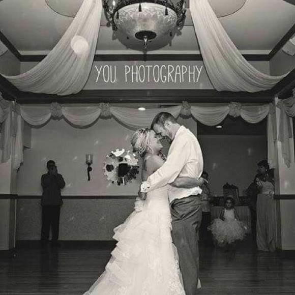 White by Vera wang strapless tulle wedding dress! - Picture 4 of 8