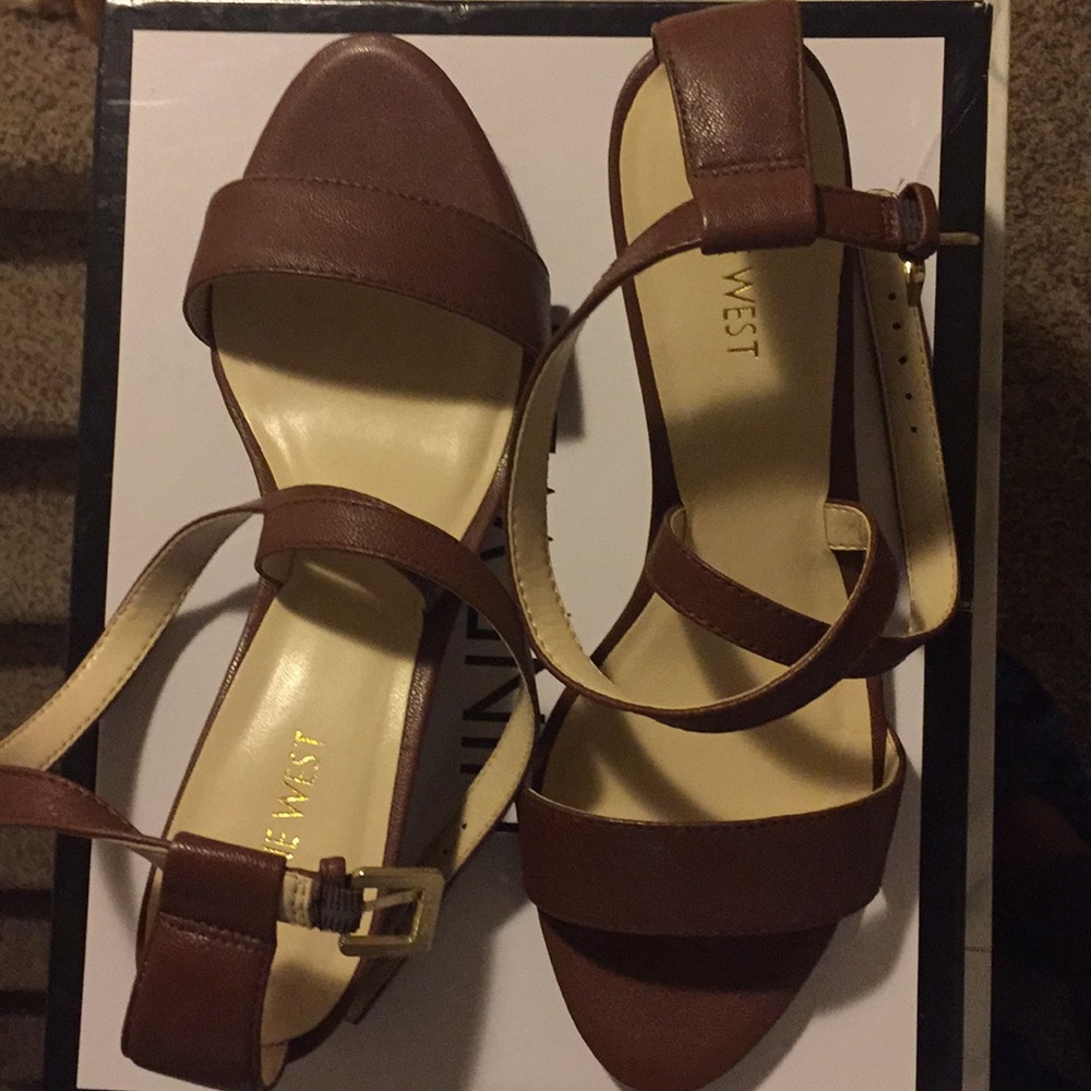 Nine West Cognac Wedges