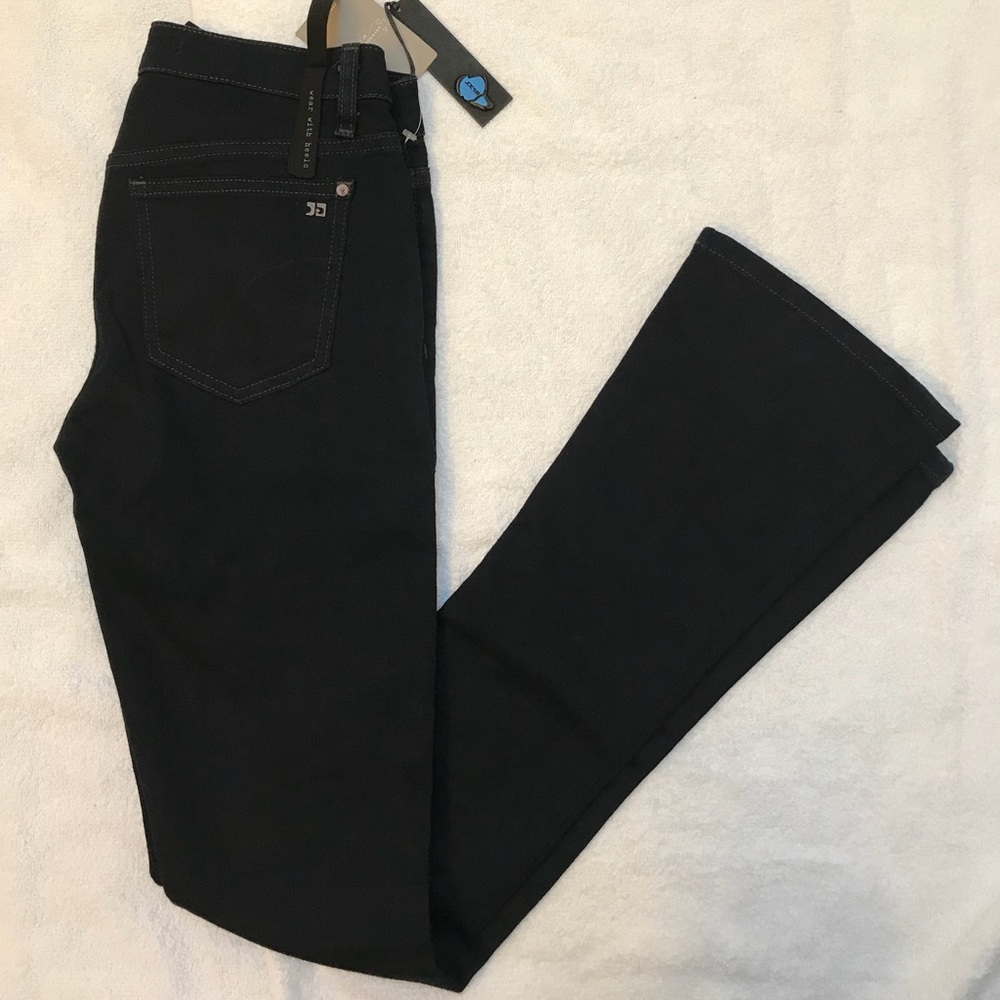 🆕 Joe’s Jeans Micro Chelsea Micro Flare - Tanya