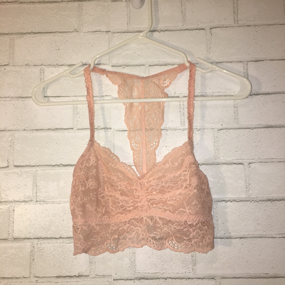 BUYING AND SELLING UNIQUE ITEMS