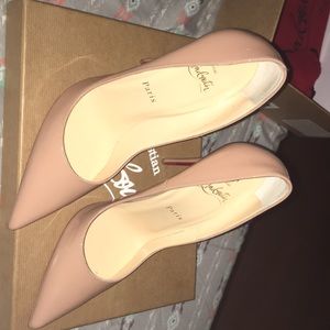 Christian Loubouton so Kate pumps