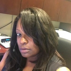 Meet your Posher, Monique