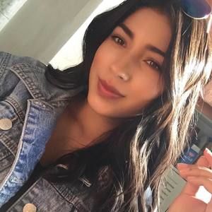 Meet your Posher, Sheyla