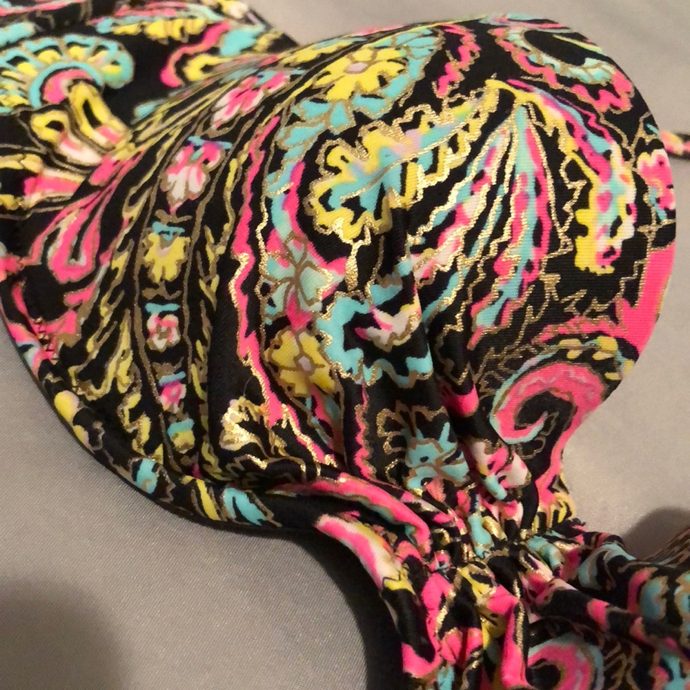 SOLD — Victoria’s Secret Bikini Top 34B