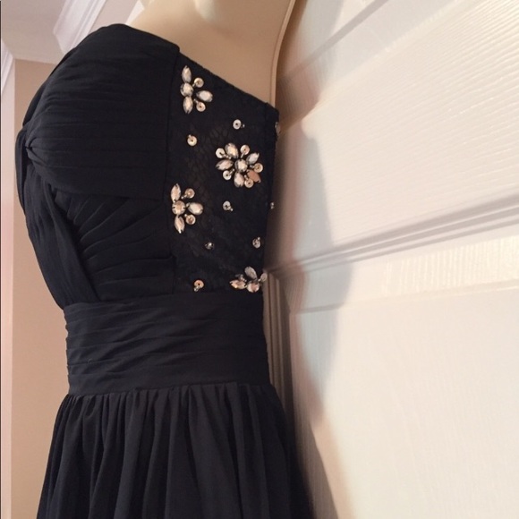 Prom dress - Picture 2 of 3