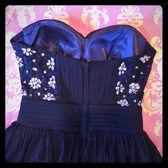 Prom dress - Picture 3 of 3