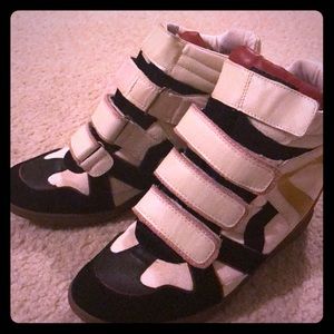 SKCH+3 shoes with wedge