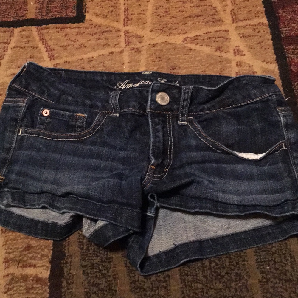 American Eagle size 6 stretch shorts