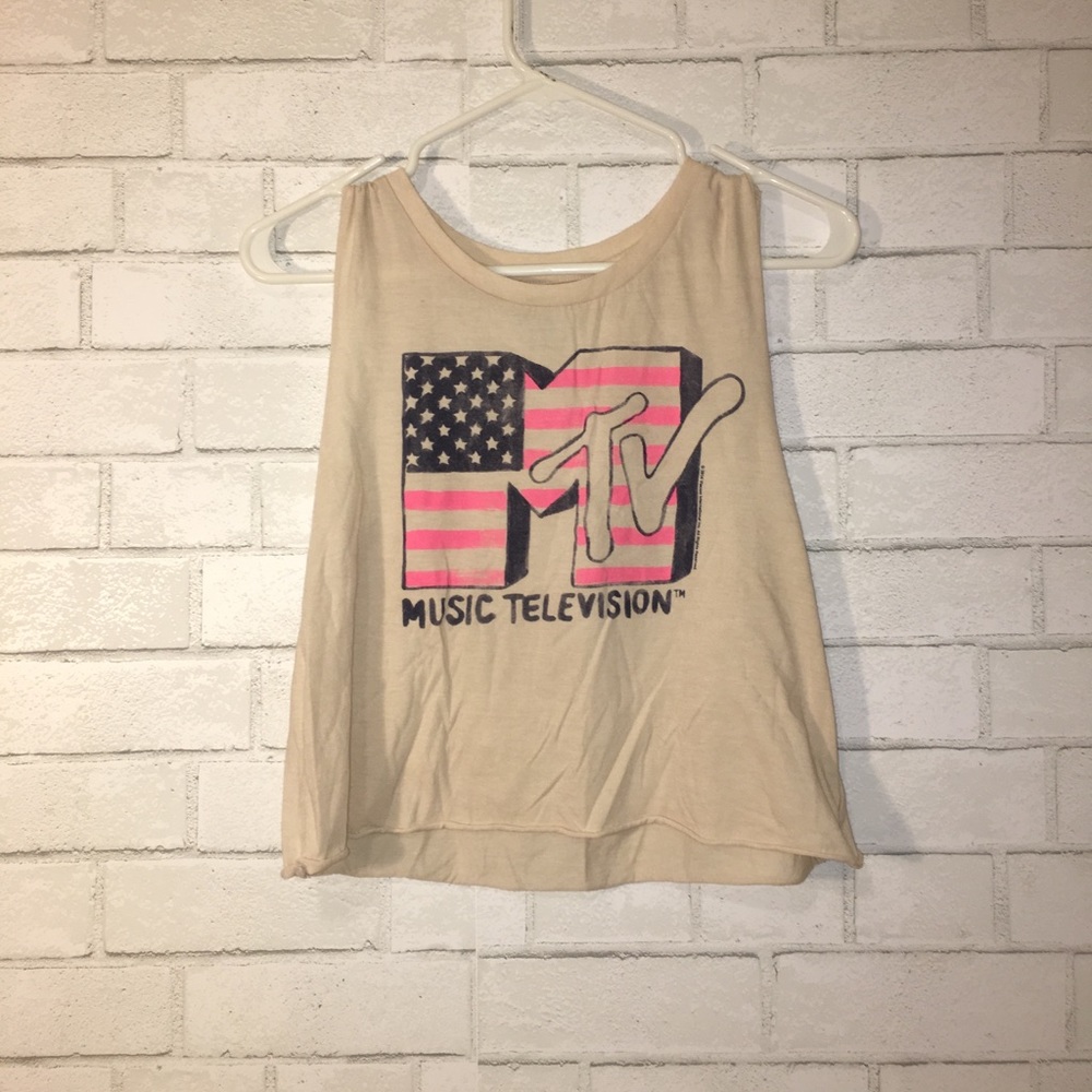 BUYING AND SELLING UNIQUE ITEMS