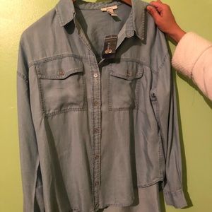 Jean button up flannel size MEDIUM