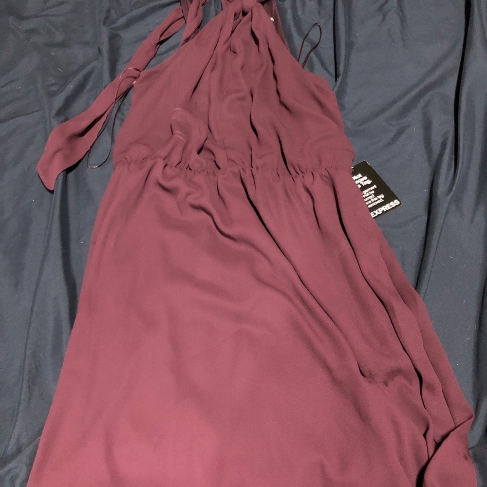 Express Dress - Picture 2 of 4