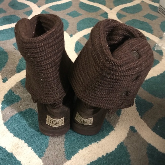 Women’s Knit Ugg Boots - Picture 3 of 5