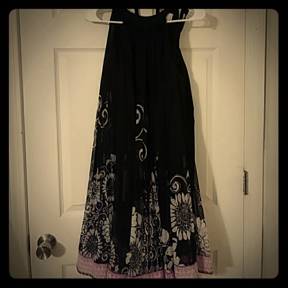 Sleeveless Black knee length Dress