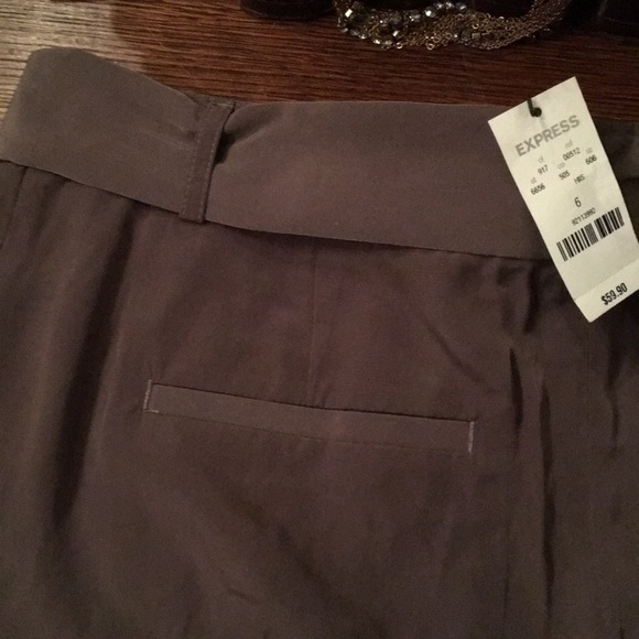 NWT Express Shorts - Picture 3 of 6