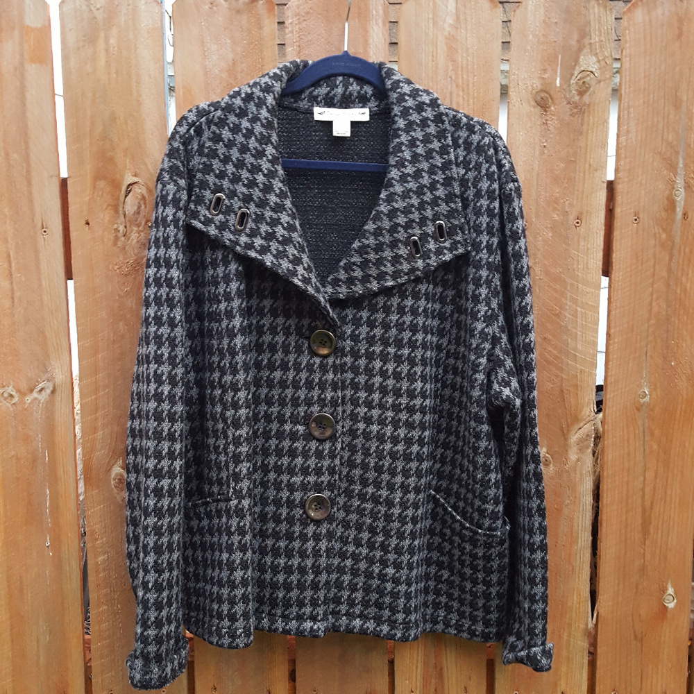 Wool Houndtooth Sweater Jacket