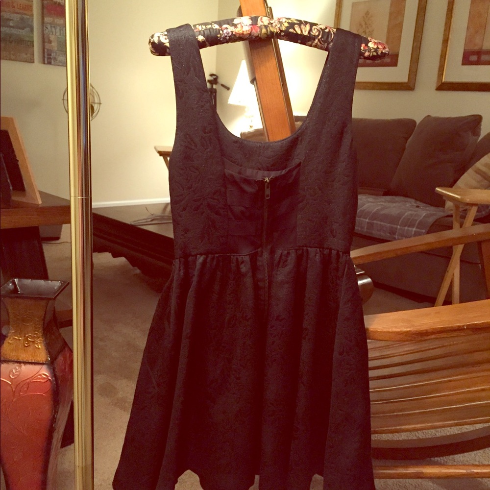 Princess Vera Wang black dress