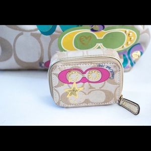 Signature Coach coin purse tan/colorful