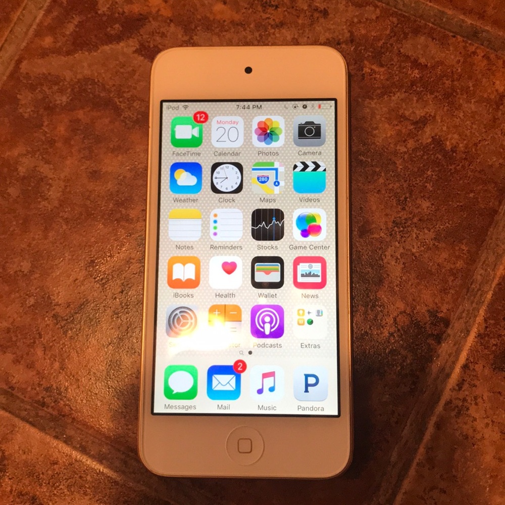 Apple iPod 6th Generation.