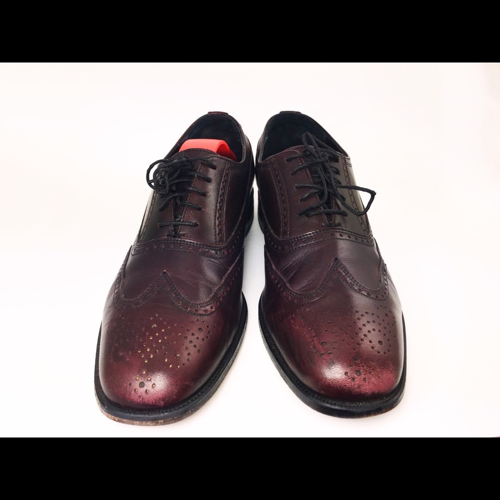Florsheim Men's 9.5 D Wing-Tip Oxford burgundy