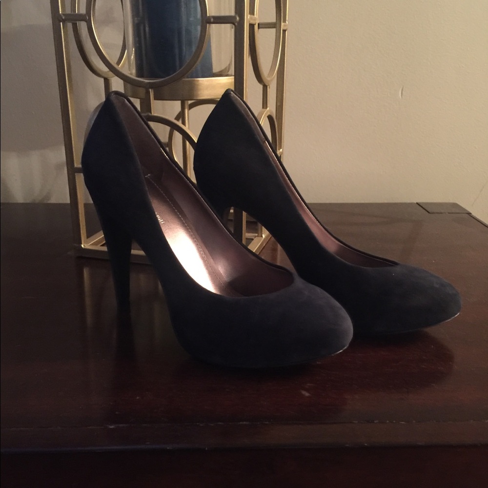 Bcbgeneration pumps - Picture 2 of 5