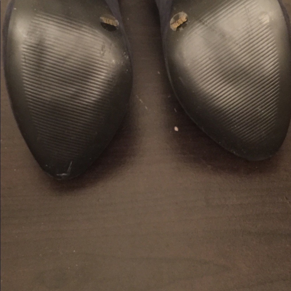 Bcbgeneration pumps - Picture 4 of 5