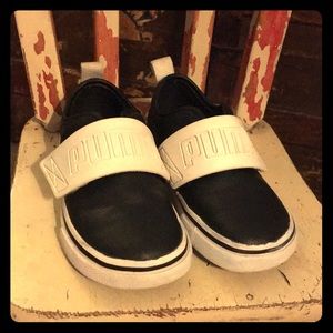 Puma velcro strap Toddler shoes