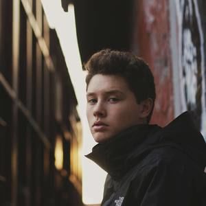 Meet your Posher, Mitchell