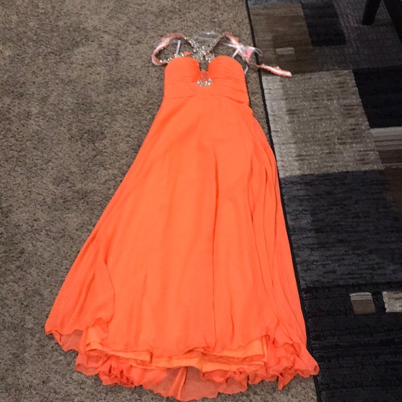 🧡🧡PROM DRESS🧡🧡 - Picture 3 of 3