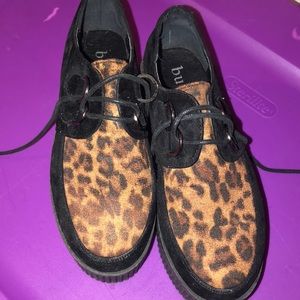 Woman’s creeper shoes