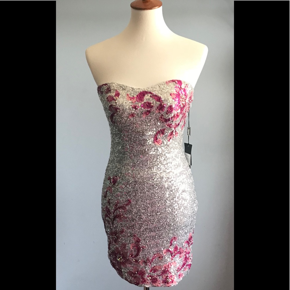 La Femme strapless dress