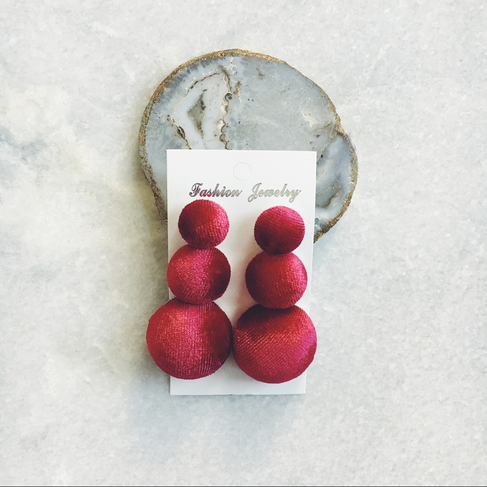 🆕Tessa Burgundy Wine Red Velvet Drop Earrings - Picture 7 of 8