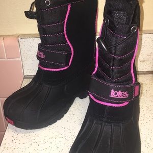 Girls boots