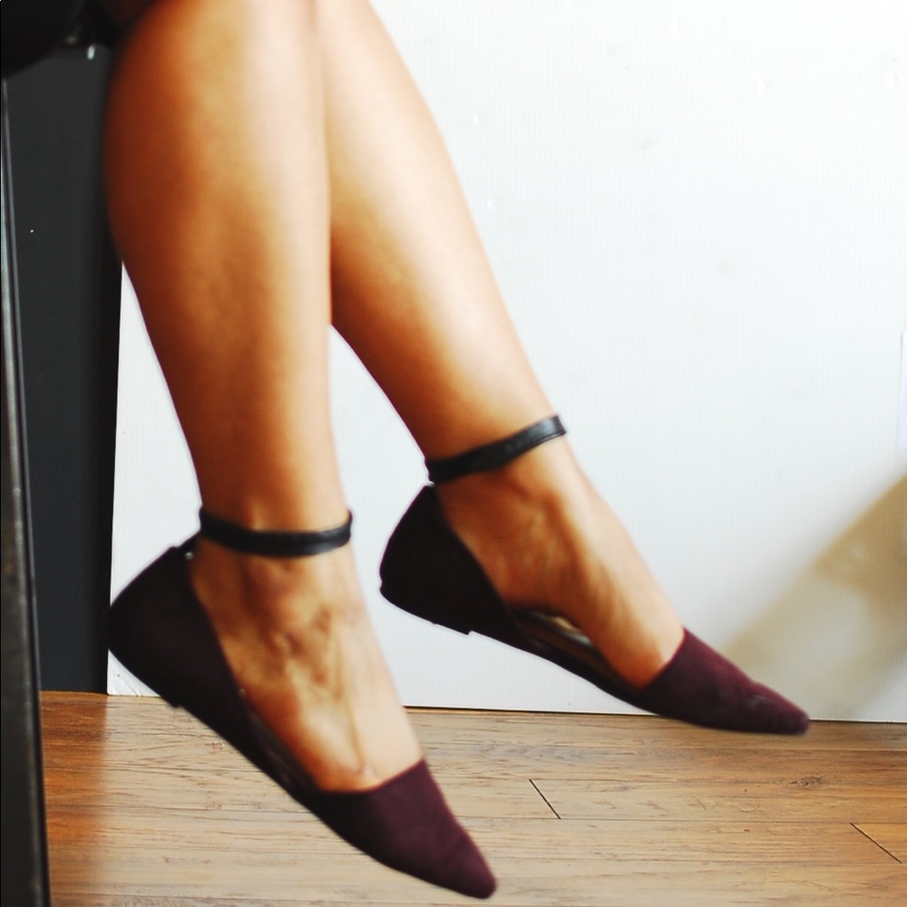 🚫 SOLD🚫 Merona Poppy Burgundy Flats
