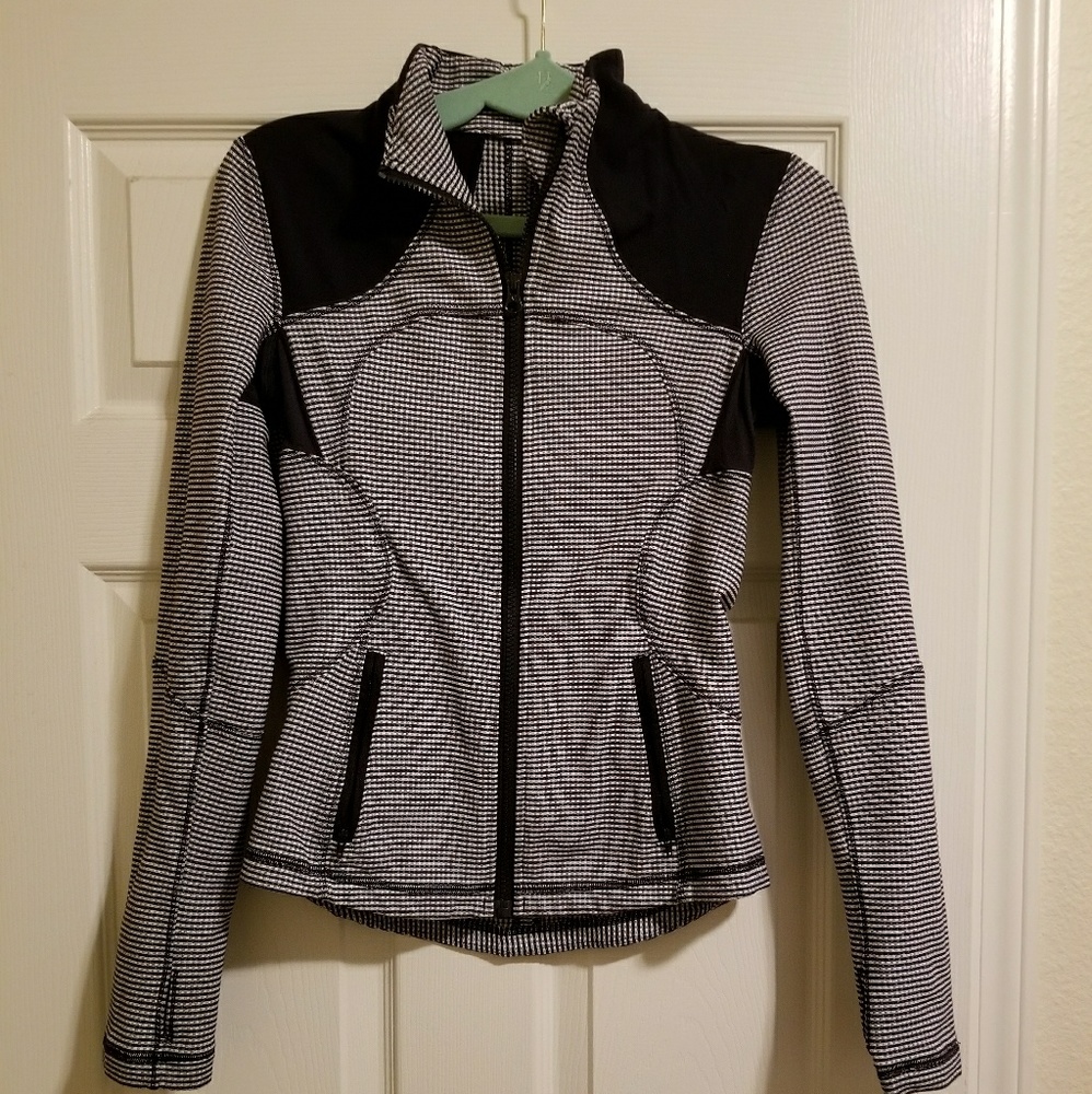 SOLD!! Lululemon
